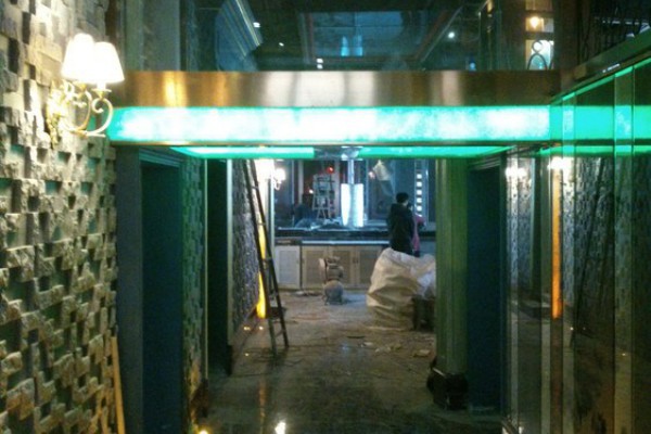 重庆女警巧手按摩，为民解忧暖人心