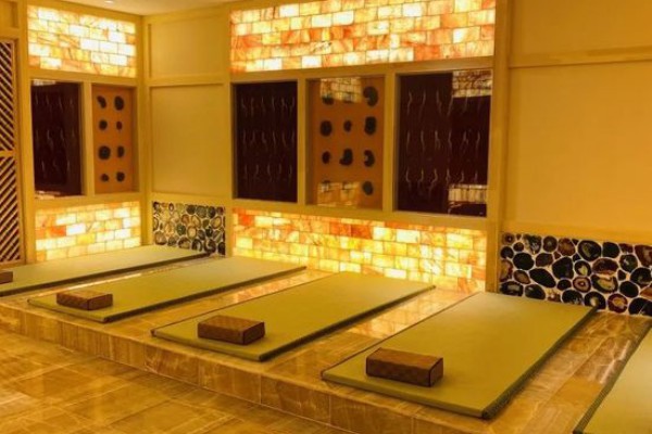 高铁后，来重庆北站享受一场深度按摩