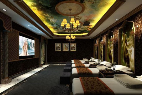 重庆小哥哥洗脸按摩，一招让你皮肤嫩滑如初！